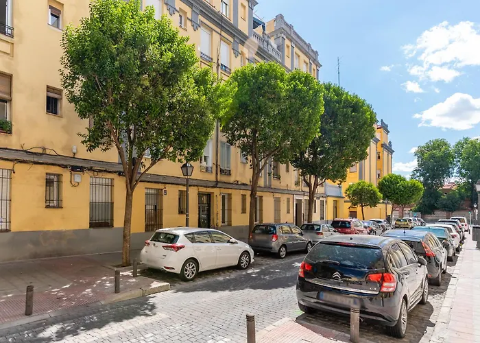 Modern Cozy -2Bedrooms 1Bathroom-Delicias